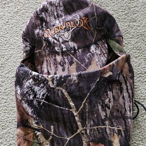 Deer hunting cap with attached neck gaiterand face mask